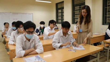THỜI SỰ 18H CHIỀU 14/11/2023: Bộ Gáo dục và Đào tạo đề xuất 3 phương án thi tốt nghiệp THPT từ năm 2025. Trong đó, có phương án không bắt buộc thi môn ngoại ngữ.