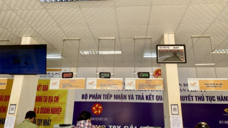 Giải quyết thủ tục hành chính theo mô hình một cửa liên thông: Vì sự hài lòng của người dân, doanh nghiệp. (09/11/2023)
