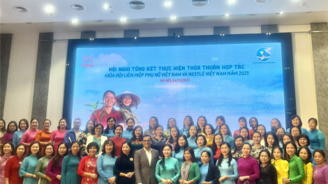 Đồng hành cùng phụ nữ đẩy mạnh các hoạt động chuyển đổi số để ổn định sinh kế 2024. (24/11/2023)