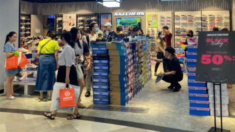 Siêu sale" giảm giá dịp Black Friday, sức mua vẫn chậm (24/11/2023)