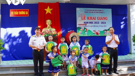 Những người "gieo chữ" ở Trường Sa (20/11/2023)