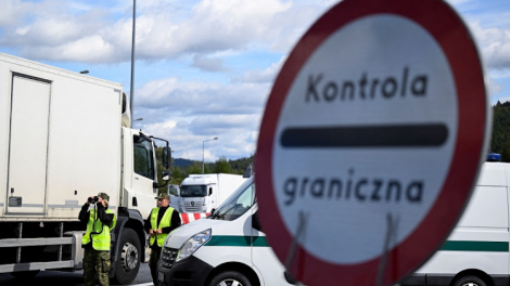Ba Lan mở rộng kiểm soát biên giới Slovakia để ngăn dòng người di cư (3/11/2023)