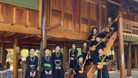 9 bậc cầu thang, cầu nối văn hóa của người Tày- Nùng(14/11/2023)