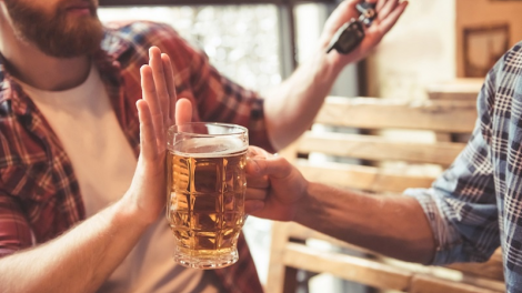 Bản lĩnh trên bàn nhậu
