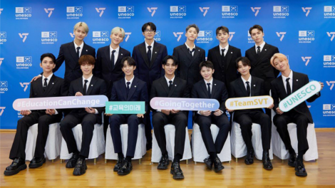 Nhóm nhạc K-pop nổi tiếng Seventeen gửi thông điệp về sự đoàn kết và hy vọng (18/11/2023)