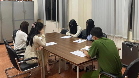 THỜI SỰ 21H30 ĐÊM 03/11/2023: Bộ Công an triệt phá đường dây mại dâm hoạt động trong lĩnh vực giải trí, biểu diễn với quy mô lớn