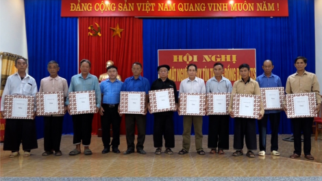 Những "hạt nhân" gây dựng tình đoàn kết đặc biệt ở thôn bản (10/11/2023)