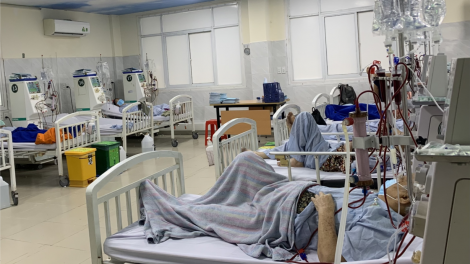 Lạm dụng thuốc dân gian, bệnh nhân suy thận bị đe dọa tính mạng (03/11/2023)