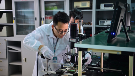 Chiến lược phát triển KHCN và ĐMST: Phát huy mạnh mẽ trí tuệ và sức sáng tạo của người Việt Nam <br> Bài 1: Khi các nhà khoa học dám nghĩ dám làm tạo đột phá (9/12/2023)