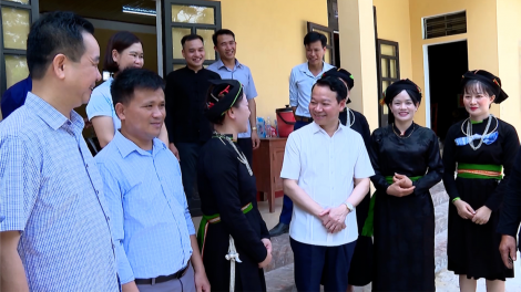 Yên Bái chú trọng đào tạo, bồi dưỡng cán bộ (17/12/2023)