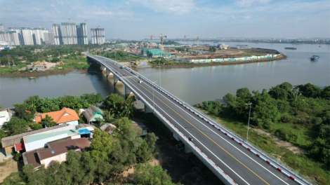 Thành phố Hồ Chí Minh - Niềm vui kết nối đôi bờ (25/12/2023)