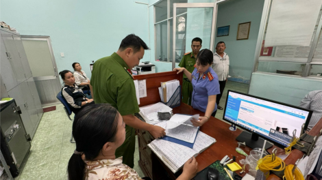 THỜI SỰ 18H CHIỀU 24/12/2023: Mở rộng điều tra vụ án tại Cục Đăng kiểm Việt Nam, CA TP Hồ Chí Minh ra quyết định khởi tố 9 bị can liên quan về các tội "Đưa hối lộ", "Nhận hối lộ", "Môi giới hối lộ", "Lừa đảo chiếm đoạt tài sản".