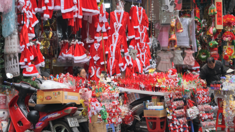 Hà Nội nhộn nhịp không khí Noel (23/12/2023)