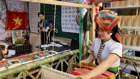 Sơn La làm gì để phát huy sức mạnh nền văn hoá? - Cần bước đột phá về thể chế, chính sách để văn hóa phát triển (27/12/2023)