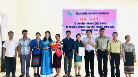 Tổ truyền thông cộng đồng giúp phụ nữ vươn lên bình đẳng giới (13/12/2023)