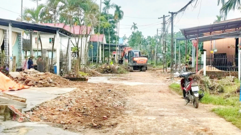 Người dân Duy Xuyên đồng lòng hiến đất làm đường (3/12/2023)