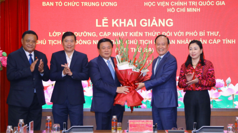 Bồi dưỡng, cập nhật kiến thức cho Phó Bí thư, Chủ tịch HĐND, UBND tỉnh, thành phố (11/12/2023)