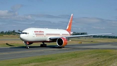 Hãng hàng không quốc gia Ấn Độ Air India đặt mua hơn 500 máy bay của Airbus và Boeing (15/2/2023)