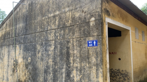 Nhà vệ sinh học đường: Nhịn... đến bao giờ?- Bài 1: Ám ảnh…nhà vệ sinh học đường (31/3/2023)