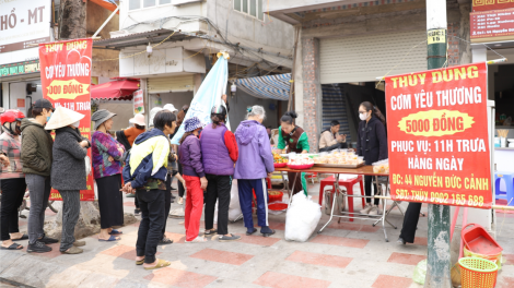 “Cơm yêu thương” 5 nghìn đồng tại Hải Phòng – Lan tỏa tấm lòng nhân ái (6/3/2023)