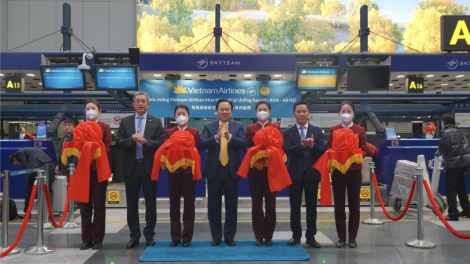 Hàng không Việt Nam nối lại đường bay thẳng giữa Bắc Kinh và Hà Nội sau 3 năm (19/3/2023)