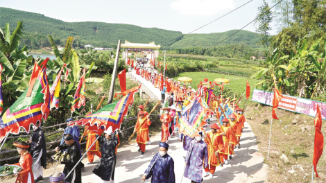 Hoạt động văn hóa độc đáo trong lễ hội Bà Thu Bồn (7/3/2023)