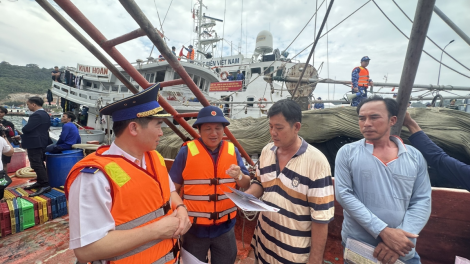 Tăng cường tuần tra khu vực biển giáp ranh, không để tàu cá Việt Nam vi phạm IUU (15/3/2023)