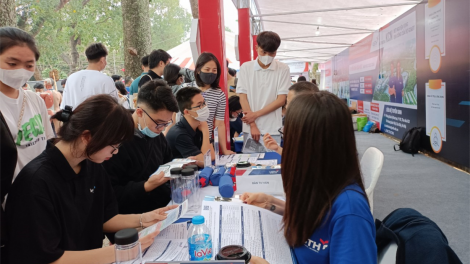 Ngày hội tư vấn tuyển sinh - hướng nghiệp 2023: Nhiều thông tin hữu ích với thí sinh