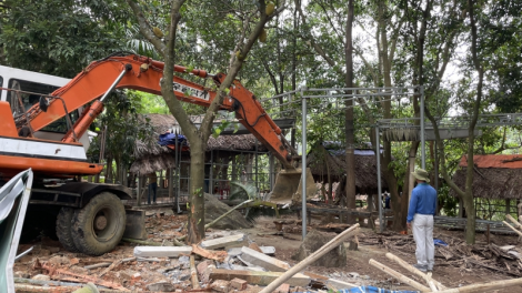 Đà Nẵng cưỡng chế các trường hợp xây dựng trái phép trên bán đảo Sơn Trà (17/4/2023)