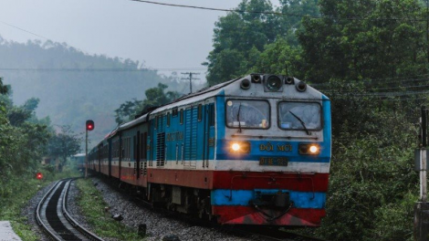 THỜI SỰ 12H TRƯA 27/4/2023: Ngành đường sắt bổ sung 52 đoàn tàu Bắc-Nam phục vụ nhu cầu đi lại tăng cao dịp nghỉ lễ 30 tháng 4 và mùng 1 tháng 5