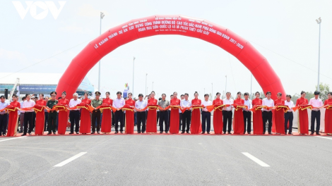 Thủ tướng Phạm Minh Chính tuyên bố khánh thành Cao tốc Bắc Nam phía Đông đoạn Mai Sơn – QL 45 và đoạn Phan Thiết – Dầu Giây (29/4/2023)