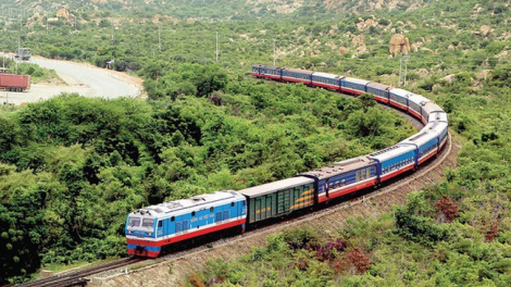 Tăng cường 52 đoàn tàu phục vụ người dân dịp nghỉ lễ 30/4 và 1/5 (27/4/2023)