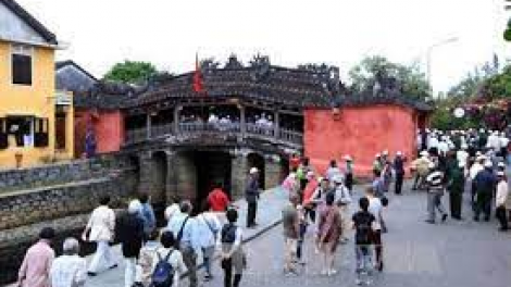 THỜI SỰ 18H CHIỀU 29/4/2023: Việt Nam đã đón gần 3,7 triệu lượt khách quốc tế, thu hơn 196 nghìn tỷ đồng từ du lịch trong 4 tháng qua
