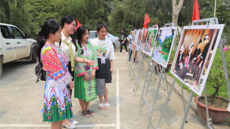 Rộn ràng sắc màu văn hóa Bắc Kạn (16/4/2023)