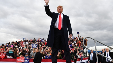Cựu Tổng thống Donald Trump sẵn sàng cho phiên tòa lịch sử (04/4/2023)