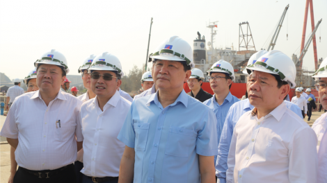 Tập trung giải quyết vướng mắc tại Công ty Công nghiệp tàu thuỷ Dung Quất (05/4/2023)