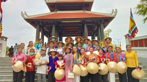 Cần Thơ: Lễ giỗ Tổ Hùng Vương thu hút khách với nhiều hoạt động phong phú (29/4/2023)