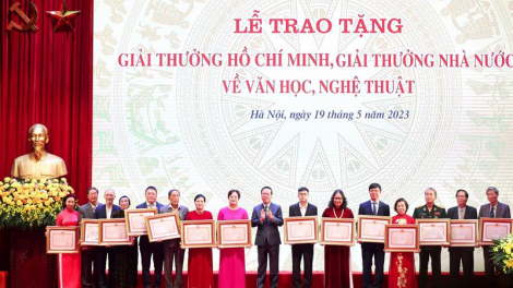 THỜI SỰ 18H CHIỀU 19/5/2023: Chủ tịch nước Võ Văn Thưởng dự lễ trao giải thưởng Hồ Chí Minh và giải thưởng Nhà nước về văn học nghệ thuật năm 2022.