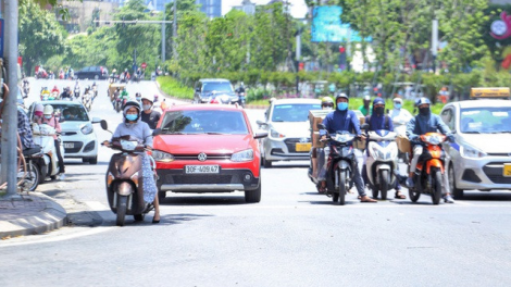 Các tỉnh miền Bắc và miền Trung chính thức bước vào đợt nắng nóng dài nhất từ đầu năm đến nay (16/5/2023)
