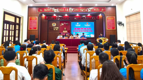 Người lao động trong môi trường nặng nhọc, độc hại muốn giảm tuổi nghỉ hưu (16/5/2023)