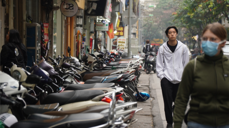 Bài toán quy hoạch vỉa hè ở Việt Nam - nhìn từ việc Hà Nội loay hoay giành, giữ vỉa hè cho người đi bộ (29/5/2023)