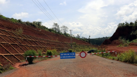 Đường tránh phía Nam TP Bảo Lộc ngưng thi công vì thiếu vốn (16/5/2023)