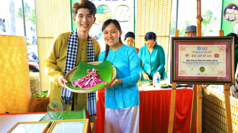 Lễ hội bánh dân gian Nam bộ: Người lớn tìm về ký ức – Người trẻ ra sức bảo tồn (01/5/2023)