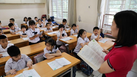 Giải pháp nào giải quyết tình trạng quá tải trường lớp học (09/5/2023)