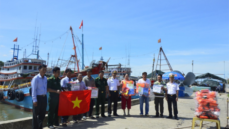 Lữ đoàn 125 làm điểm tựa cho ngư dân vươn khơi và chú trọng tuyên truyền biển đảo cho các tầng lớp nhân dân (15+16/05/2023)