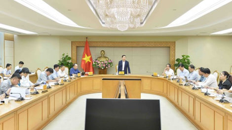 Nghiên cứu chính sách học phí toàn diện, đảm bảo mục tiêu phổ cập giáo dục (11/5/2023)