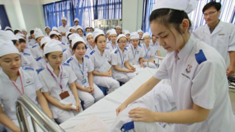 Quốc hội: Dành nguồn lực xứng đáng cho y tế cơ sở (30/5/2023)