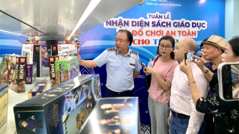 Nhận diện sách và đồ chơi trẻ em thật - giả (01/6/2023)