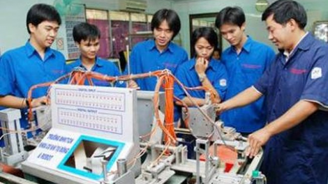 Cần giải pháp căn cơ cho thị trường lao động việc làm (06/6/2023)
