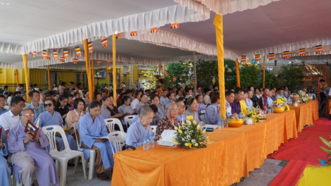Giữ gìn văn hóa truyền thống Việt qua Đại lễ Phật Đản tại Lào (2/6/2023)
